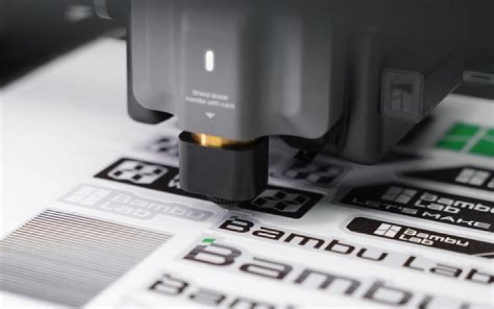 How do I make my printer discoverable?