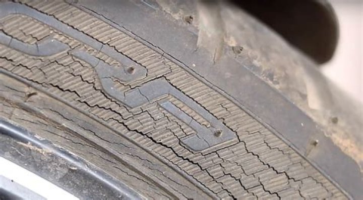 How do I stop my tires from cracking?