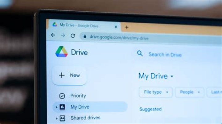 Should I use iCloud or Google Drive?