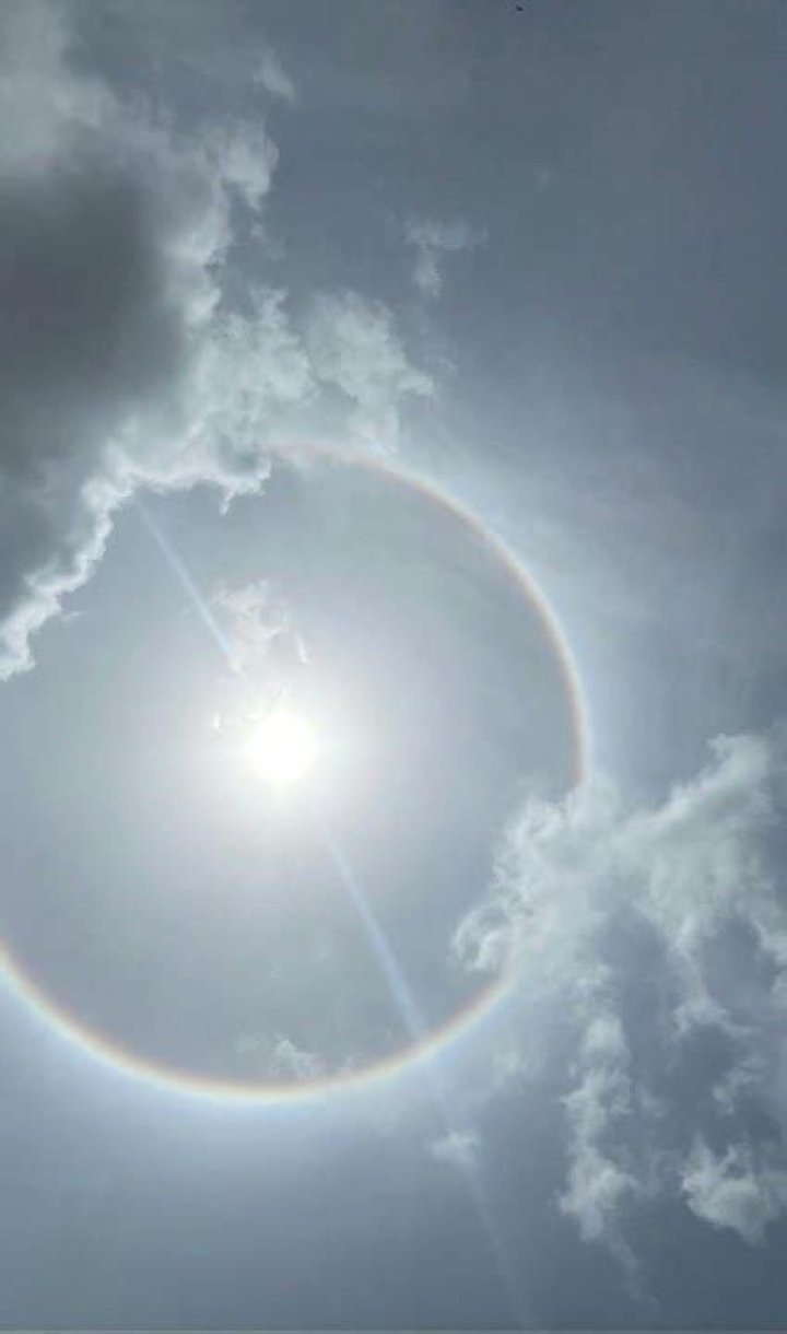 What does a sun halo mean?