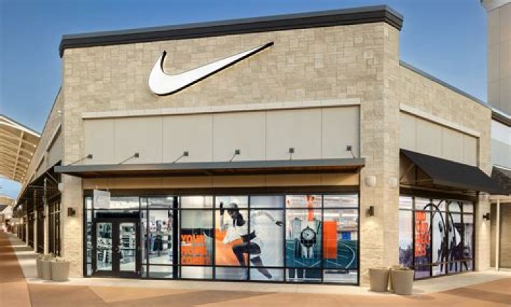 What stores did Nike pull out of?