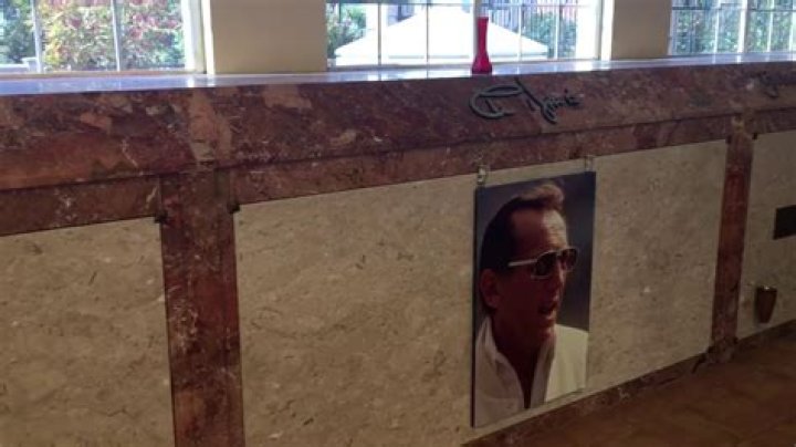 Where is Al Davis buried?